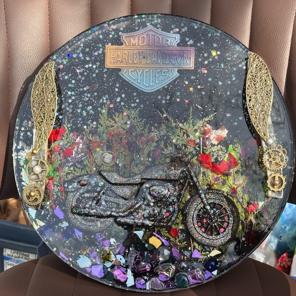 Epoxy Resin Art of Harley Davidson Motorcycle Tray w/Handles. Biker Decor. - Picture 3 of 17